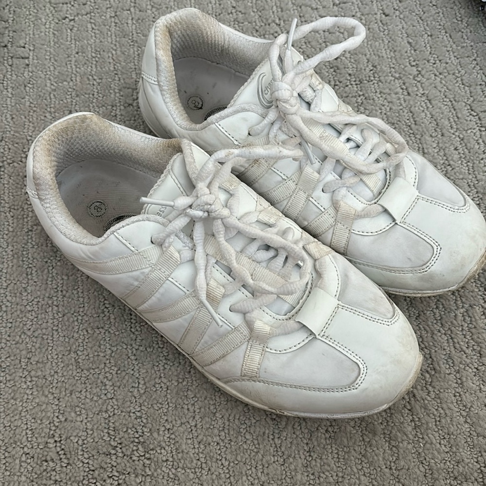 Chasse cheer shoe - Ace II size 8